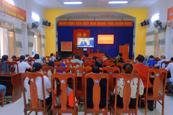 HỘI NGHỊ TRỰC TUYẾN QUÁN TRIỆT NGHỊ QUYẾT HỘI NGHỊ TRUNG ƯƠNG 10 KHÓA XIII